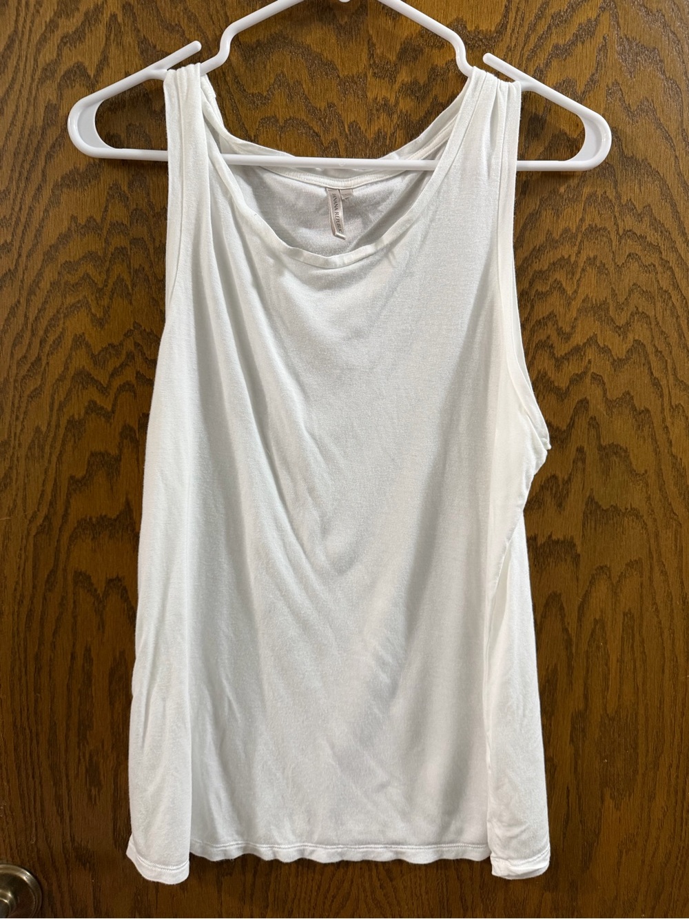 Banana Republic Women’s Large Classic White Sleeveless Tank Top